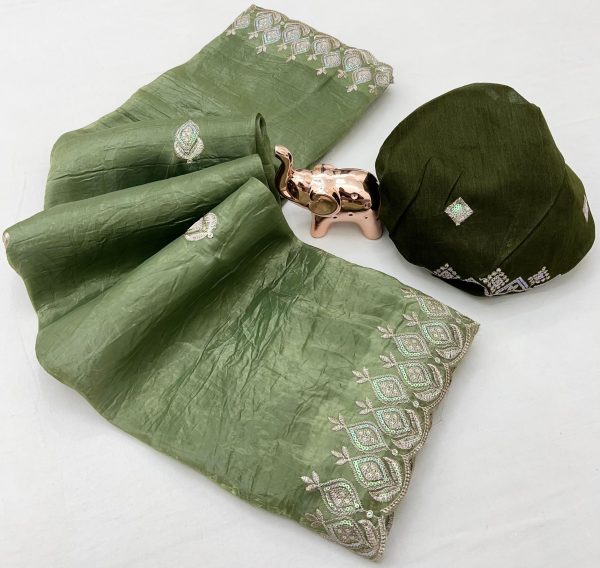 V0007-Soft Gold crush saree with thread sequence embroidery work.* - Image 5